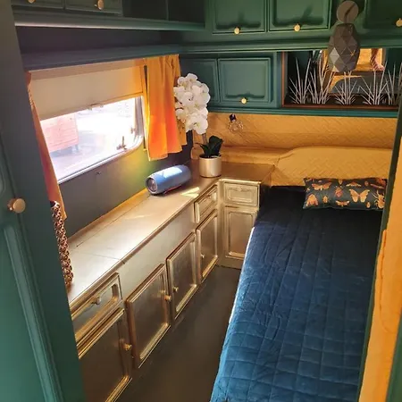 Camping Przyczepa Kempingowa Bombaj *